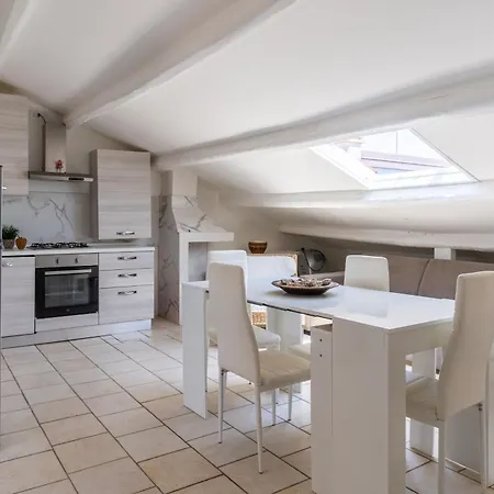 Eclissi Sul Mare Mansarda 30mt Dal Mare 里米尼