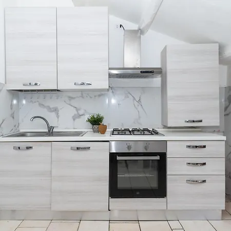 Eclissi Sul Mare Mansarda 30mt Dal Mare Lägenhet Rimini